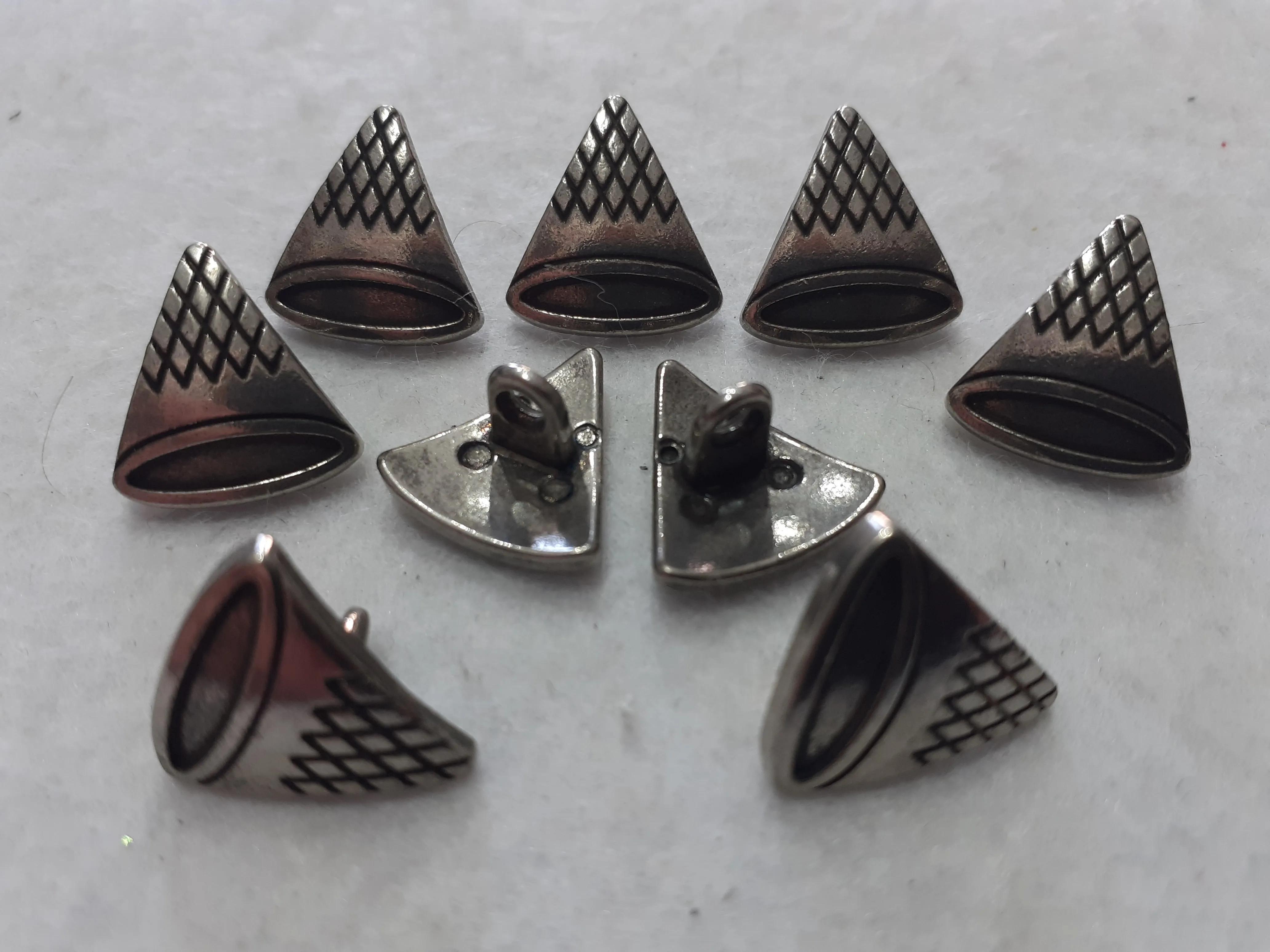 Nasturi metal image