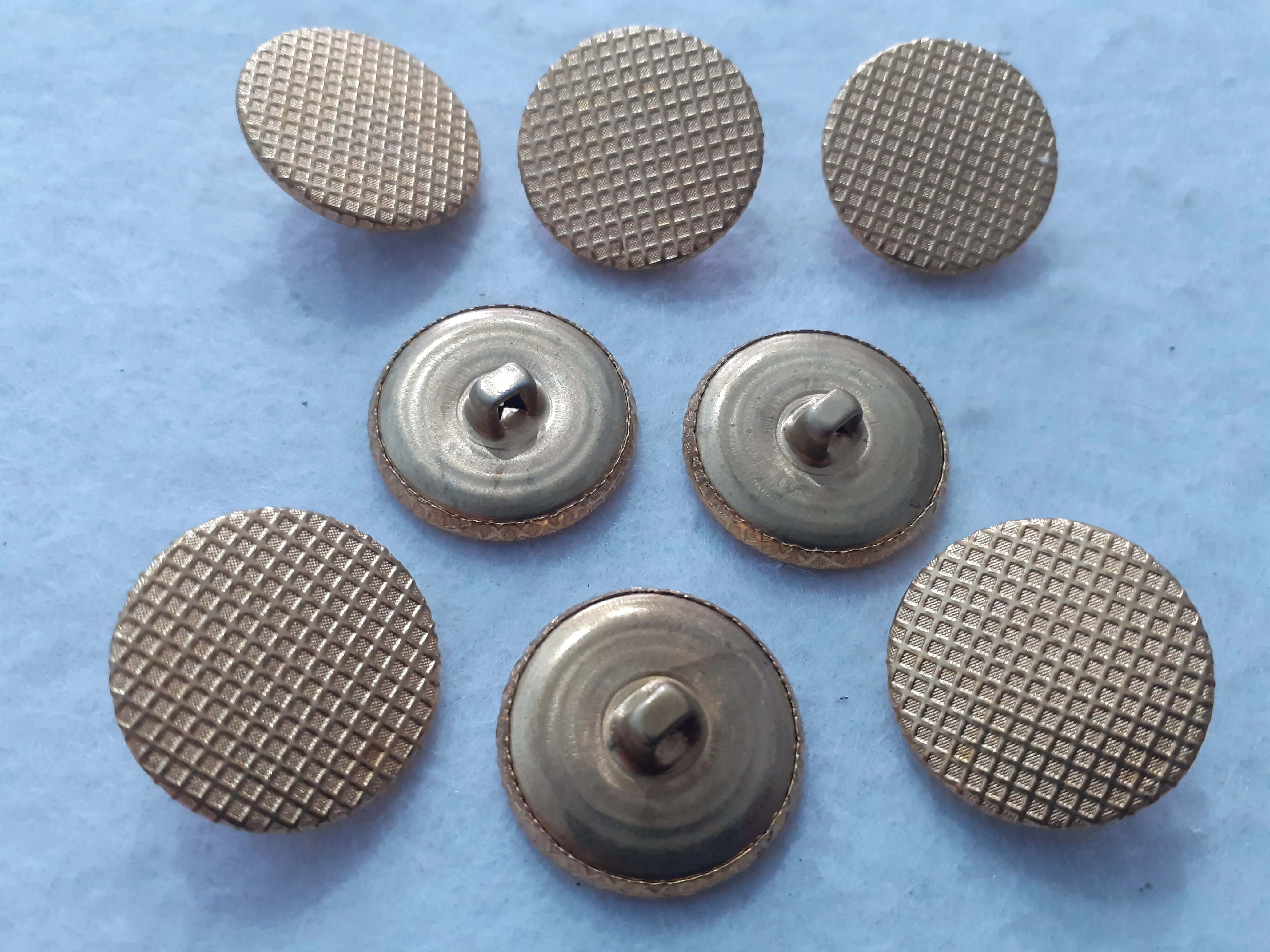 Nasturi metal image