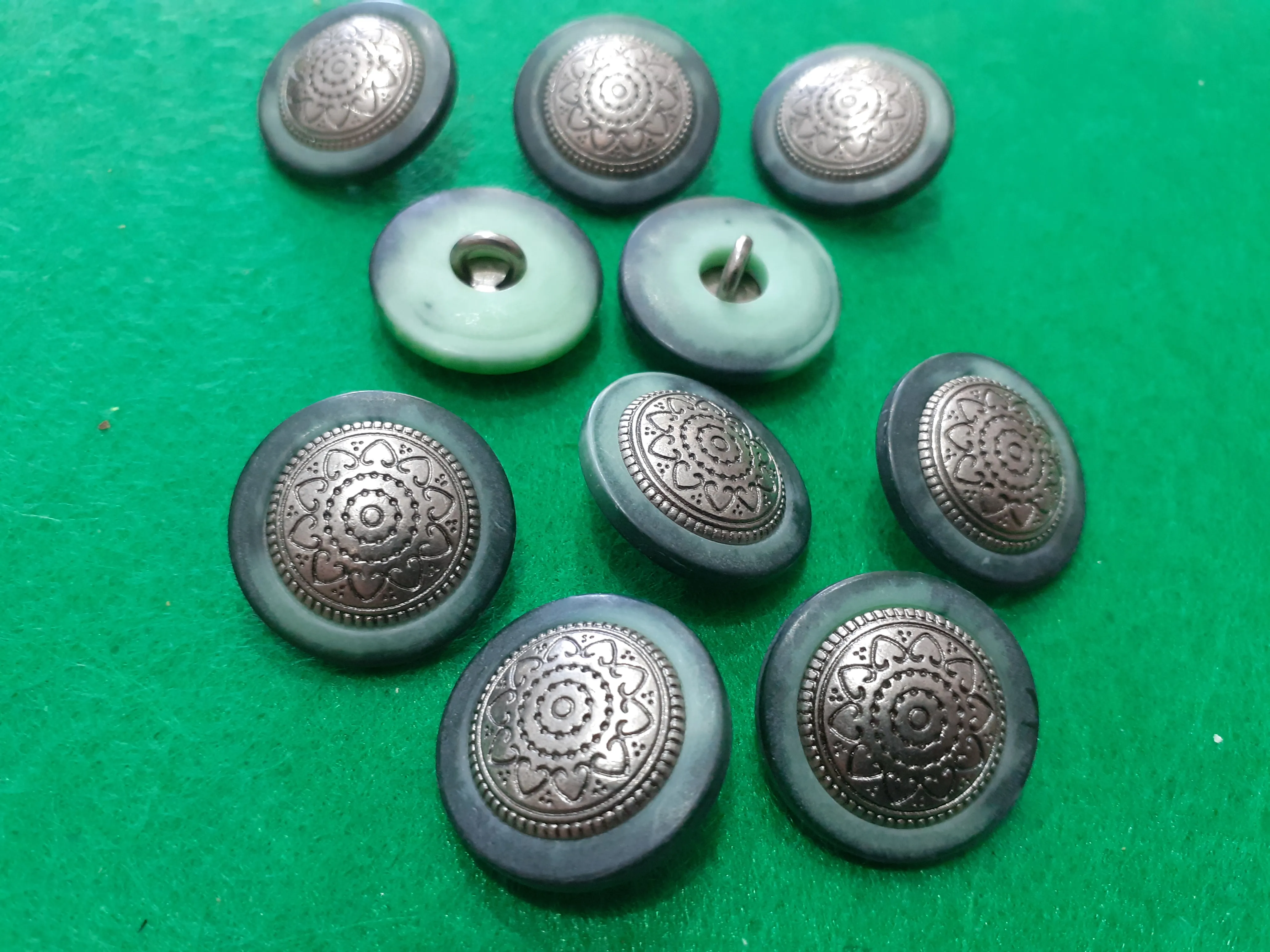 Nasturi metal image