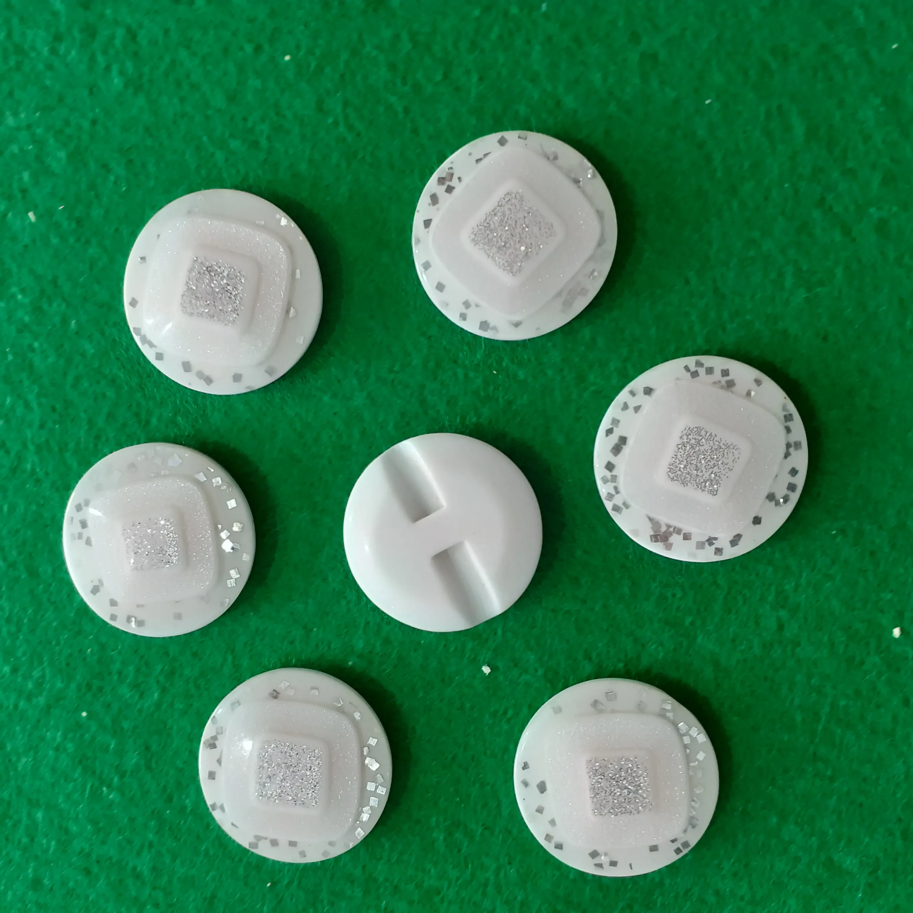 Nasturi plastic image