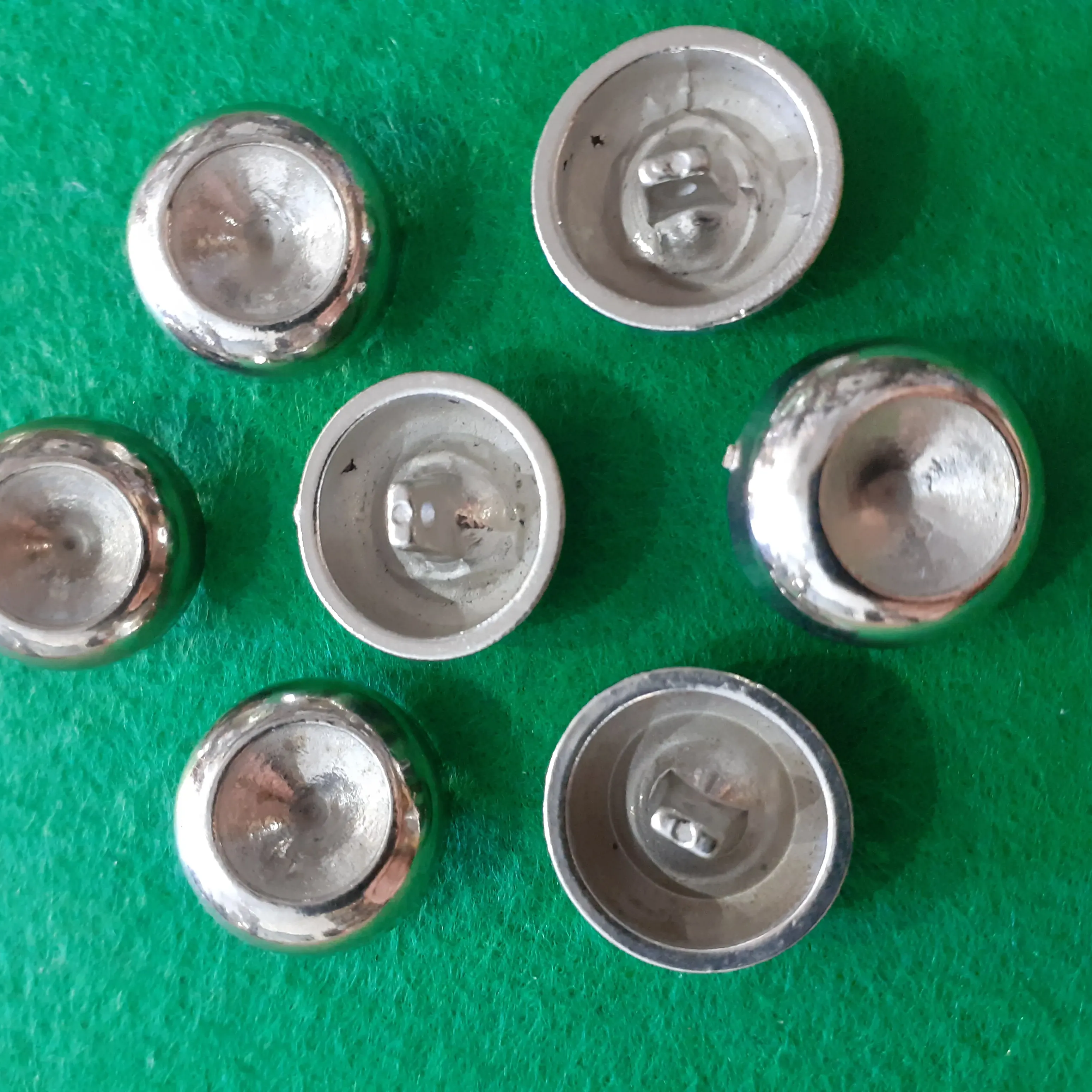 Nasturi de metal image