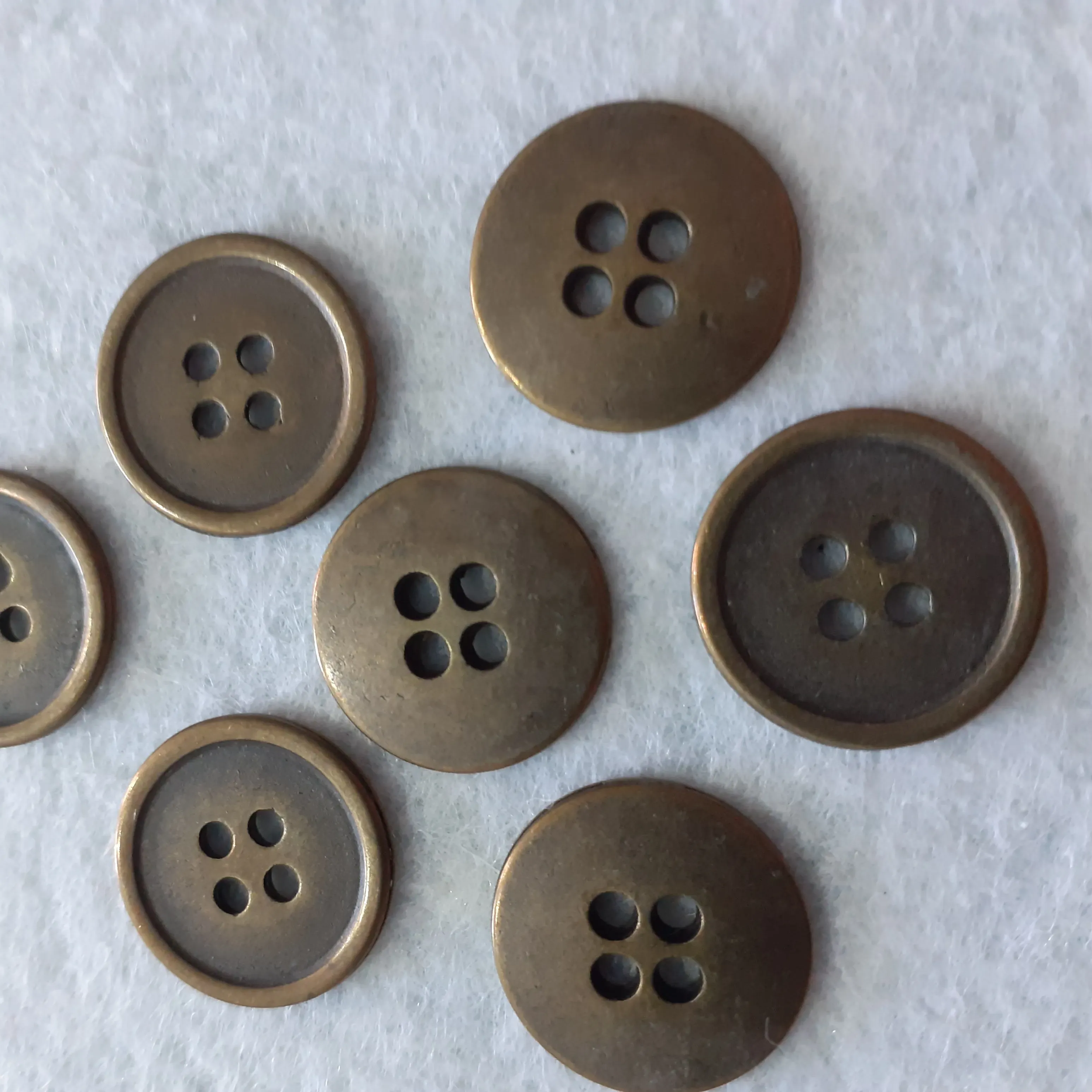 Nasturi de metal image