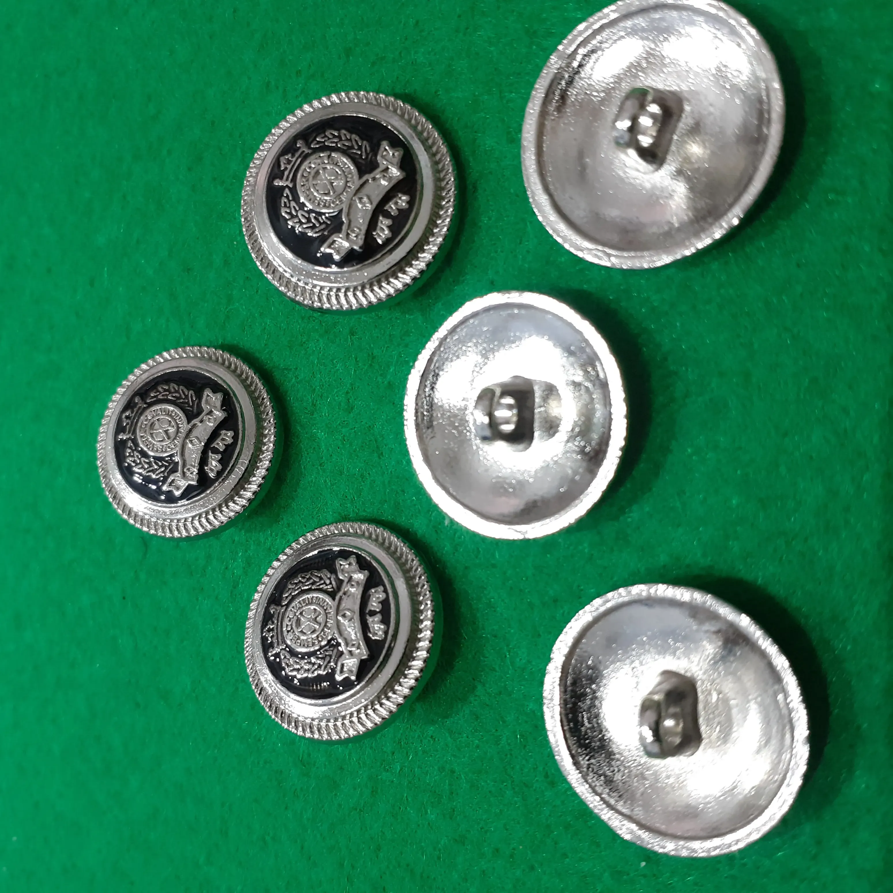 Nasturi de metal image