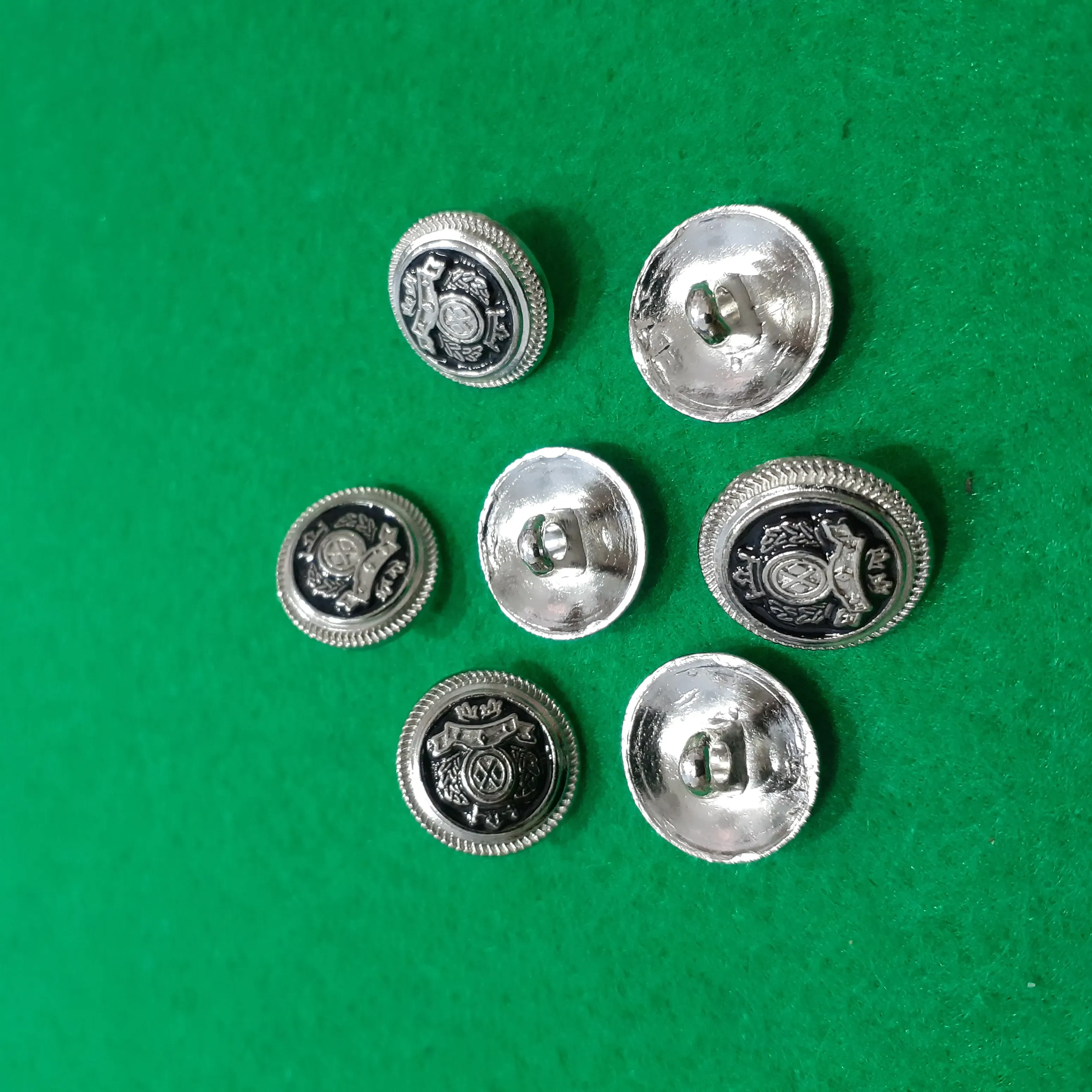 Nasturi de metal image