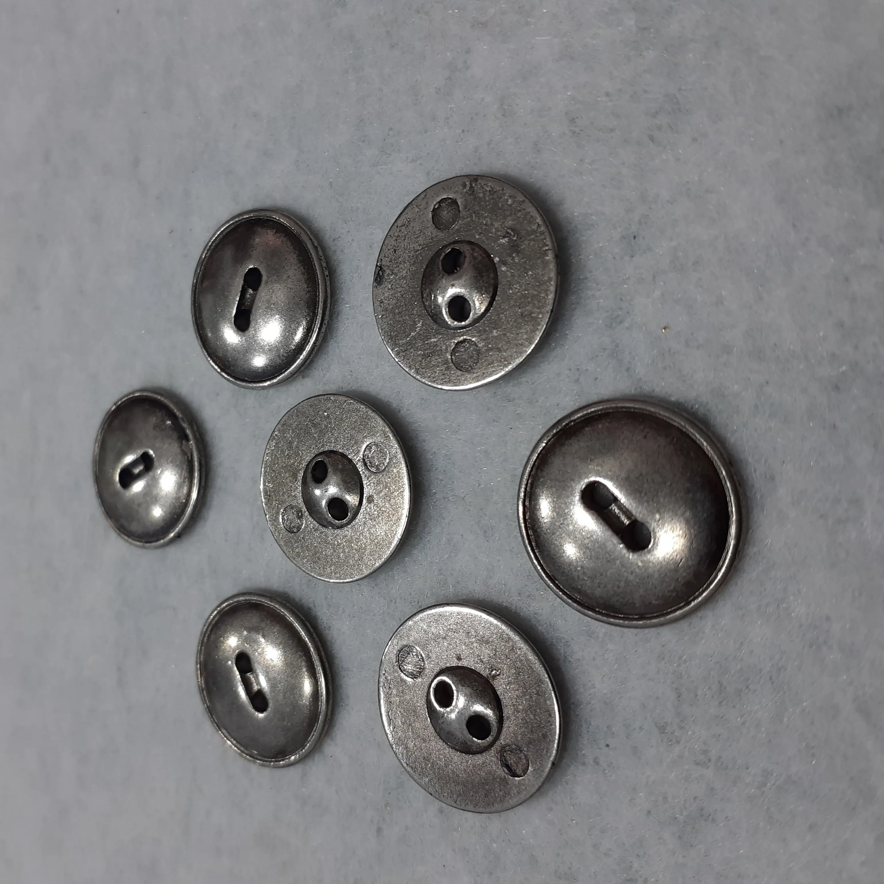 Nasturi de metal image