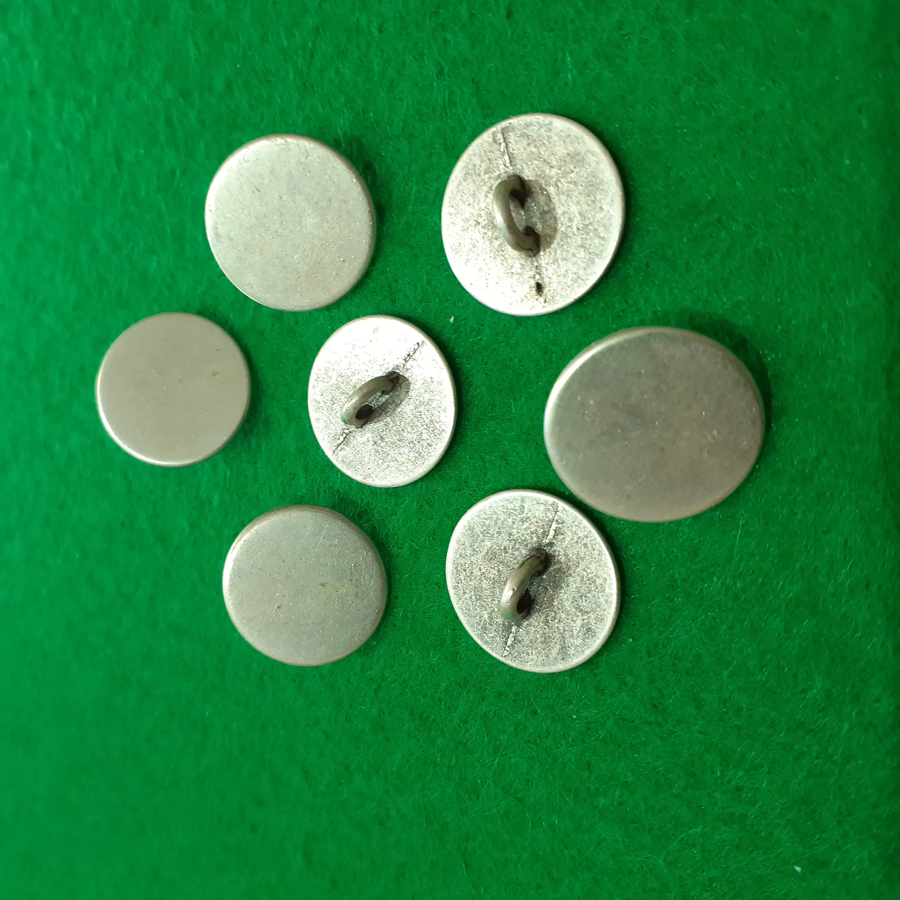 Nasturi de metal image