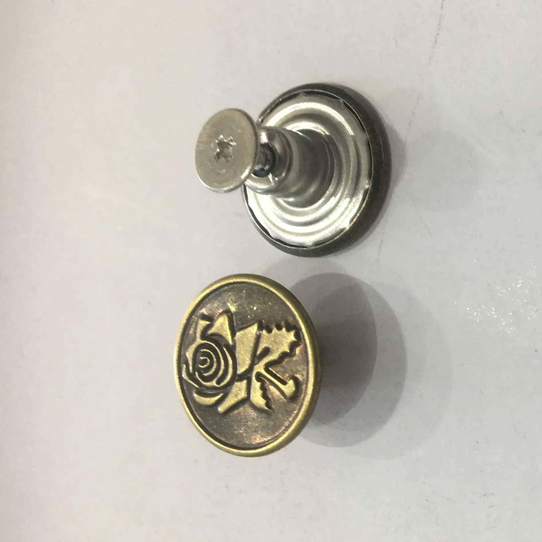 Nasturi metal image