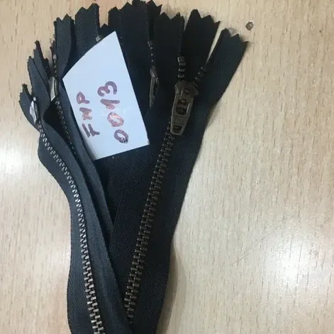 Fermoar metal pantaloni image