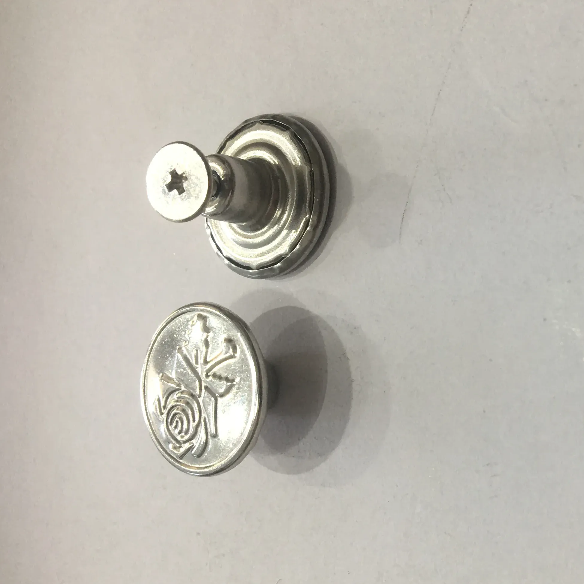 Nasturi metal image